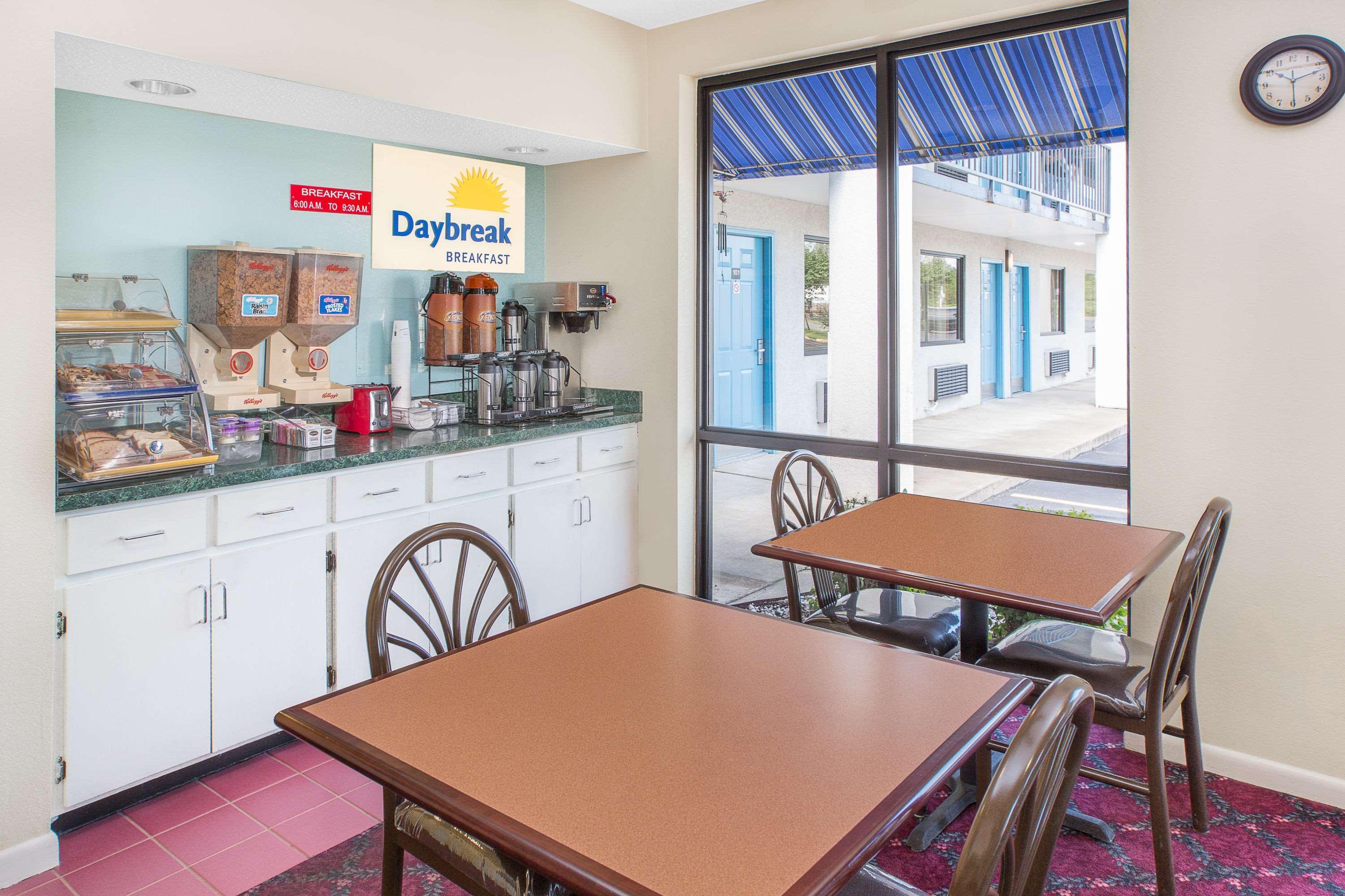 Days Inn By Wyndham N Little Rock East North Little Rock Dış mekan fotoğraf